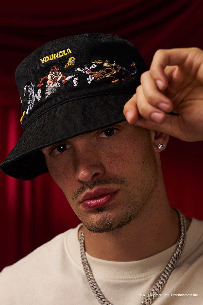 9093 - Looney Tunes Bucket Hat - July 7th