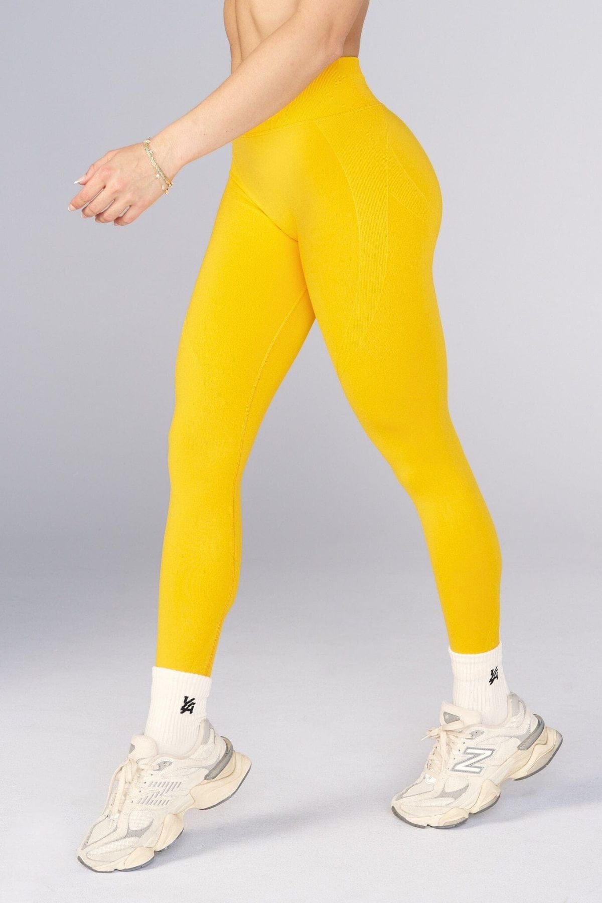 W252 Curve Hourglass Leggings from YoungLA - $42