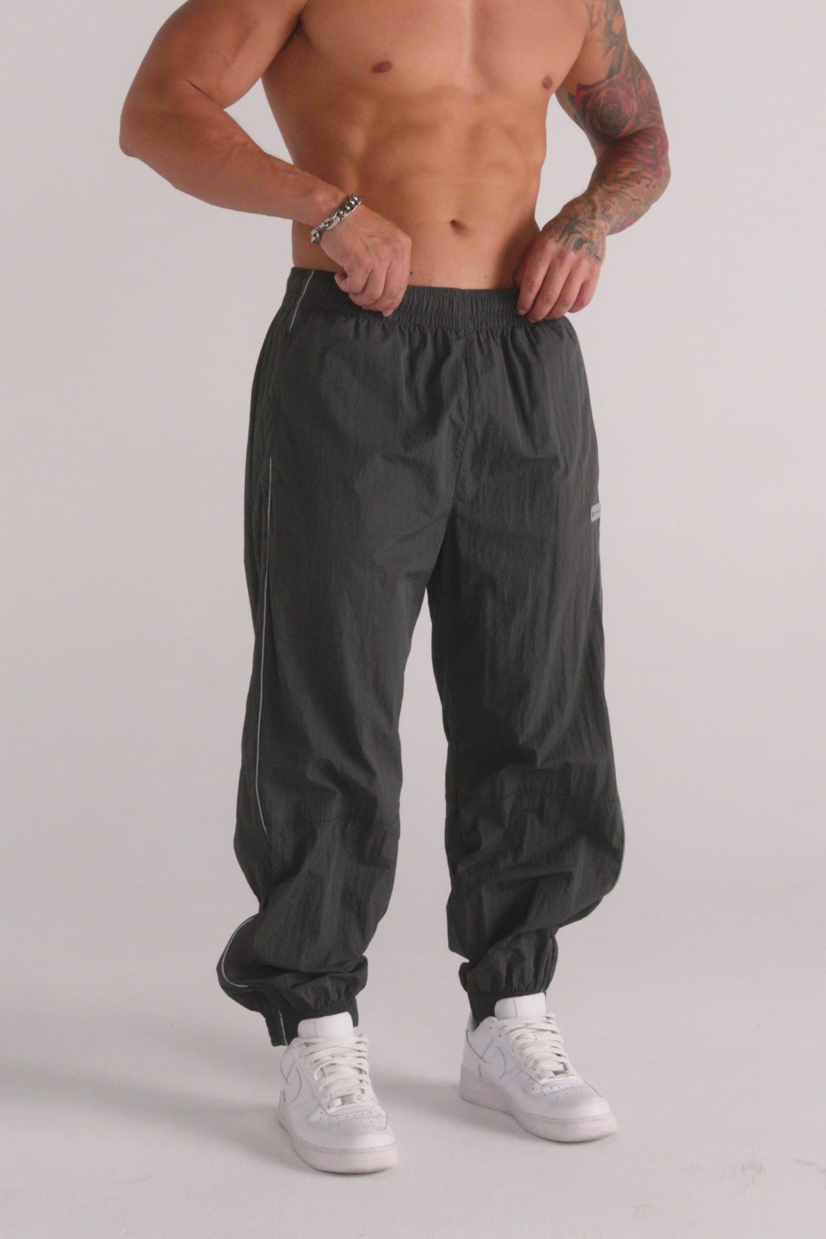 TOUJOURS トゥジュー　Cuffed Training Pants TOUJOURS トゥジュー Cuffed Training Pants TOUJOURS トゥジュー