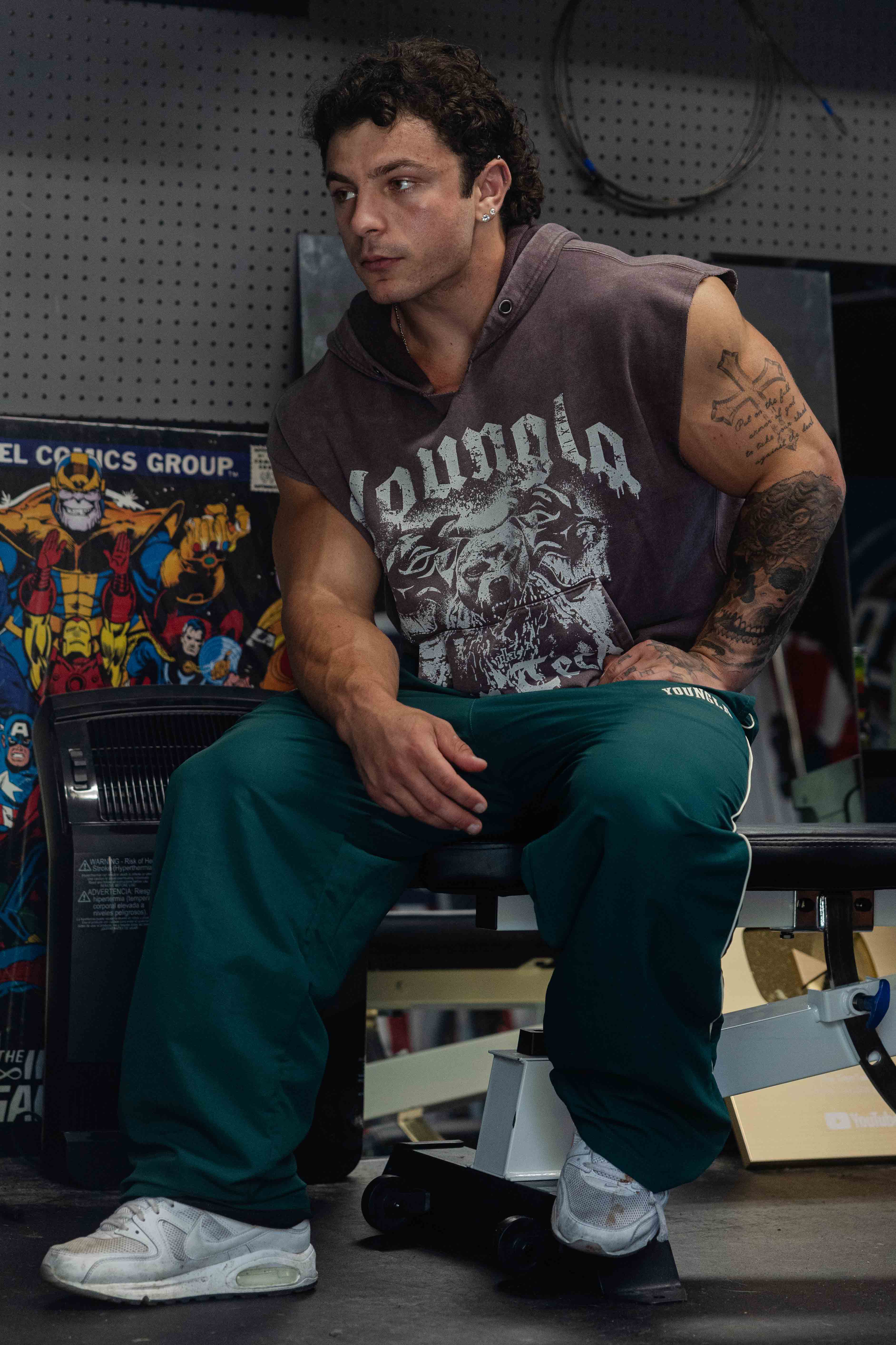 5071 - Tren Twins This Makes Ur Arms look Huge hoodies